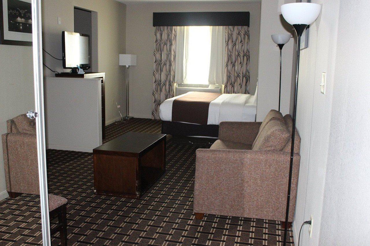 Hotel Baymont By Wyndham Columbus Esterno foto