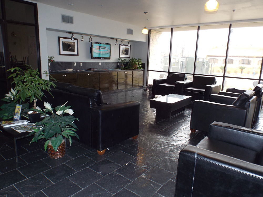 Hotel Baymont By Wyndham Columbus Esterno foto
