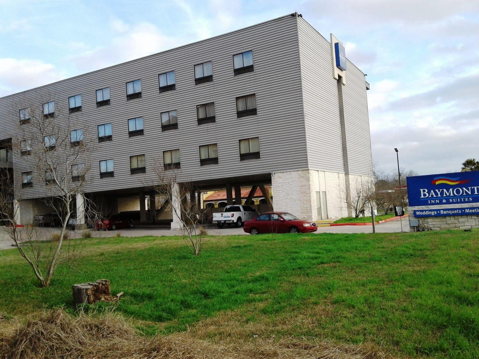 Hotel Baymont By Wyndham Columbus Esterno foto